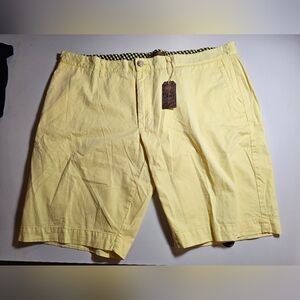 Blue Mens Size 42 Yellow Flat Front Men's Shorts NWT